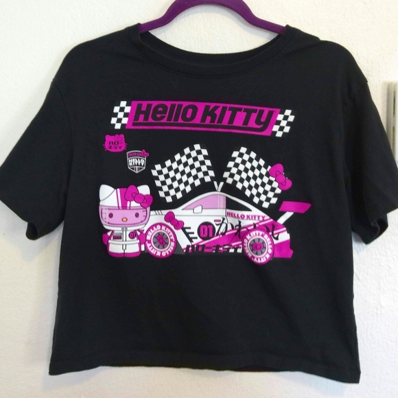 HELLO KITTY RACE CAR SHIRT - Picture 4 of 7